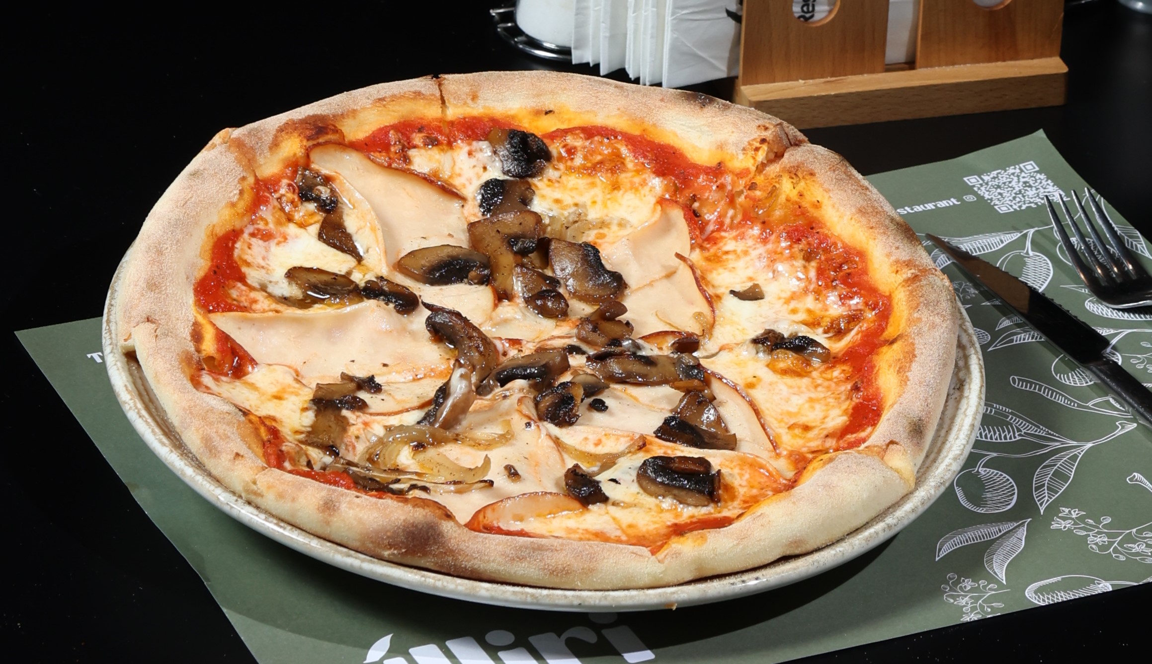 Pizza Capricciosa